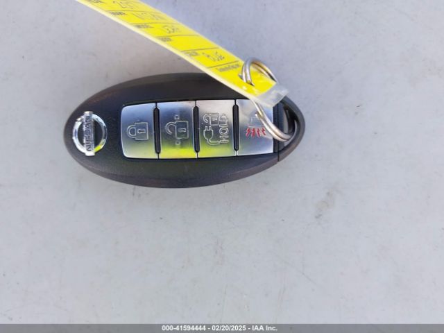 1N4BZ0CP6HC305848 Nissan 2017