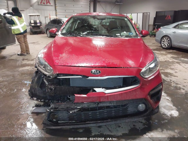 3KPF24AD9ME371555 KIA Forte Lxs