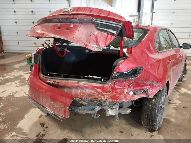 3KPF24AD9ME371555 KIA Forte Lxs