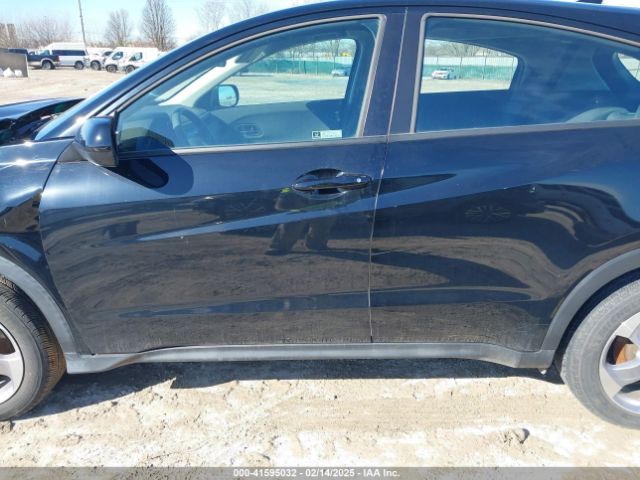 3CZRU6H31NM714134 Honda Hr-v Awd Lx