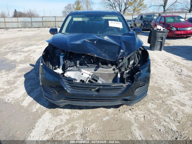 3CZRU6H31NM714134 Honda Hr-v Awd Lx