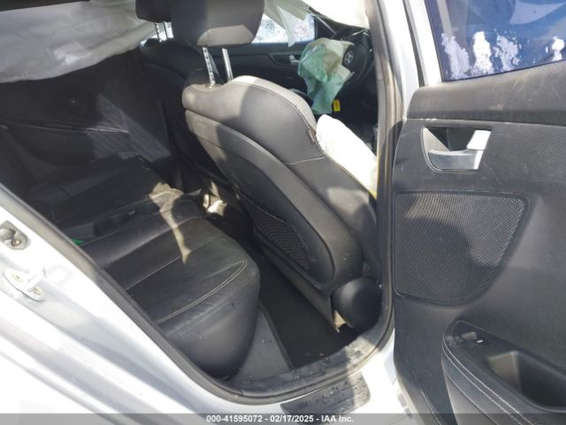 KMHTC6AE0GU294970 Hyundai Veloster Turbo
