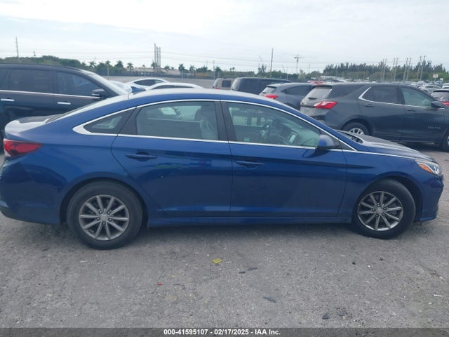 Hyundai SONATA SE 2018 5NPE24AF0JH697815 Image 13