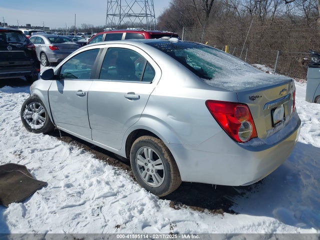 1G1JC5SH8F4118321 Chevrolet Sonic Lt Auto