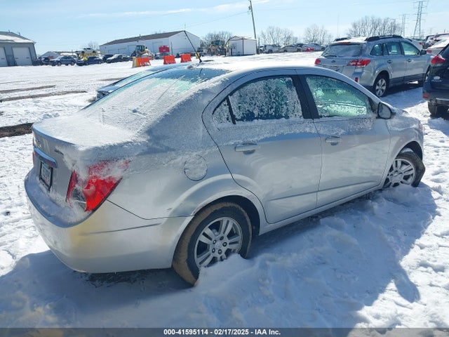 1G1JC5SH8F4118321 Chevrolet Sonic Lt Auto