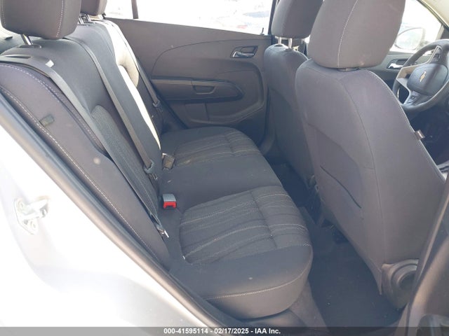 1G1JC5SH8F4118321 Chevrolet Sonic Lt Auto