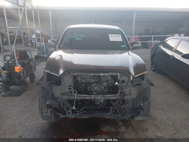 5TFAZ5CN9GX002555 Toyota Tacoma Sr5 V6