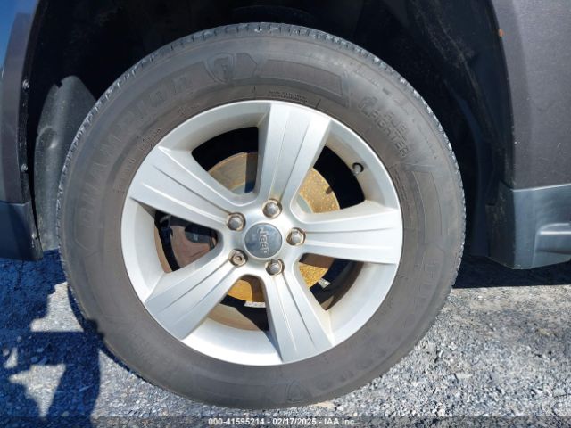 1C4NJDBB8GD639514 Jeep Compass Sport