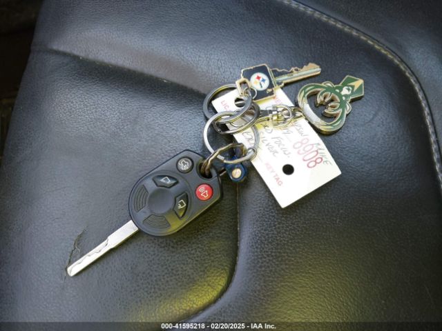 1FADP3F27GL313309 Ford FOCUS SE