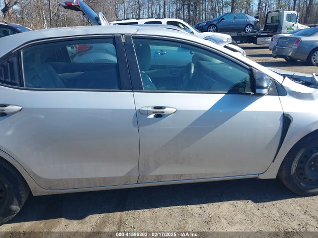 Toyota COROLLA LE 2016 2T1BURHEXGC672780 Image 13