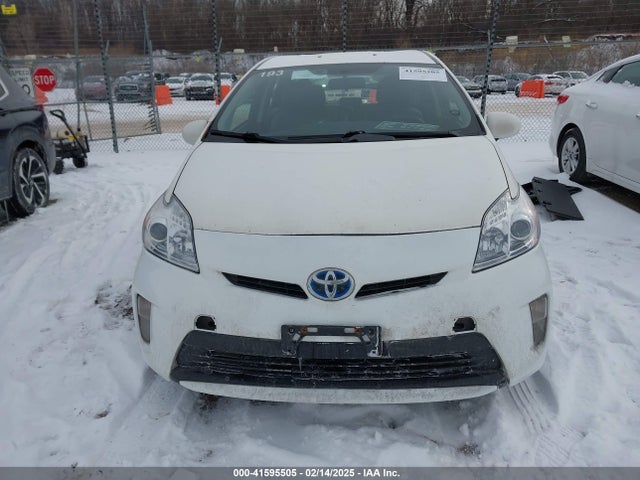 JTDKN3DU9E0372050 Toyota Prius Two