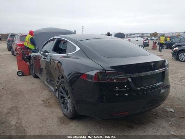 2018 TESLA MODEL S 5YJSA1E22JF282828 Photo 2
