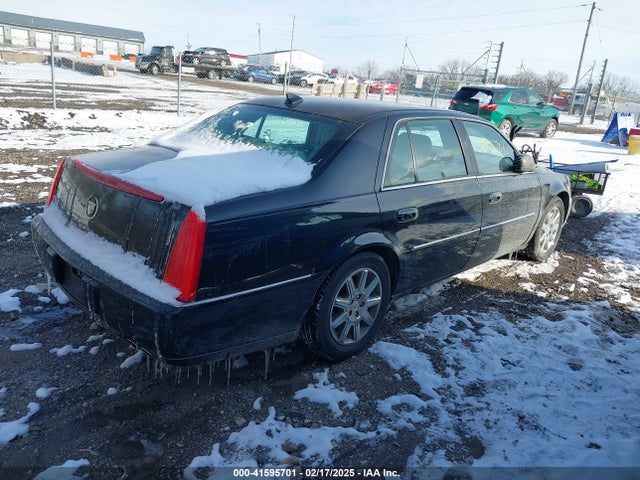 2011 CADILLAC DTS 1G6KH5E60BU116955 Photo 3