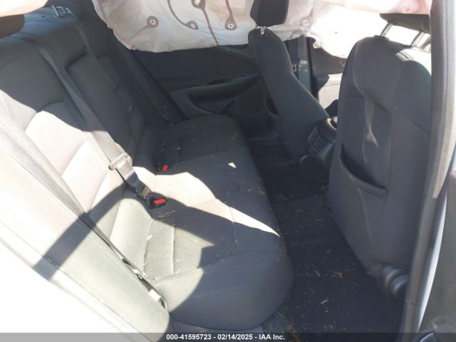 1G1ZD5STXJF181390 Chevrolet MALIBU LT