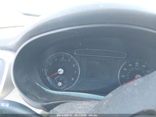 5XYPG4A33HG268217 KIA Sorento 2.4l Lx