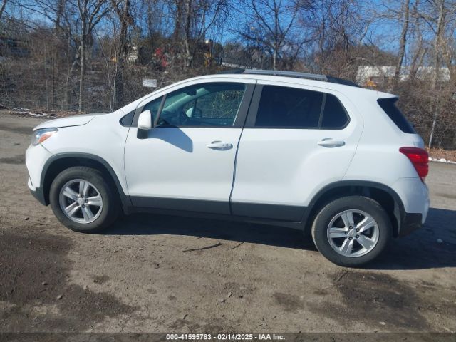 KL7CJPSM8NB517820 Chevrolet Trax Awd Lt