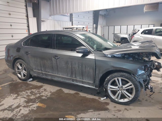 41595921 :رقم المزاد ، 1VWCN7A3XEC037818 vin ، 2014 Volkswagen Passat 2.0l Tdi Sel Premium مزاد بيع