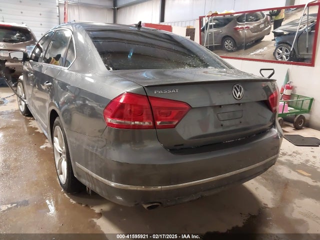 41595921 :رقم المزاد ، 1VWCN7A3XEC037818 vin ، 2014 Volkswagen Passat 2.0l Tdi Sel Premium مزاد بيع