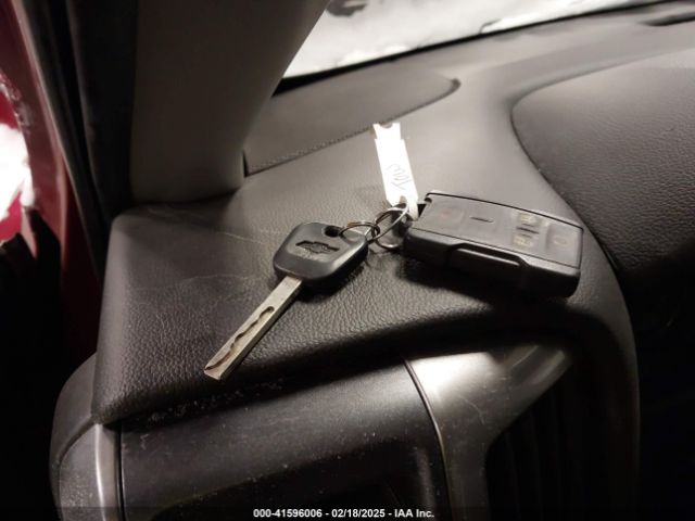 1GCVKREC8JZ210592 Chevrolet Silverado 1500 1lt