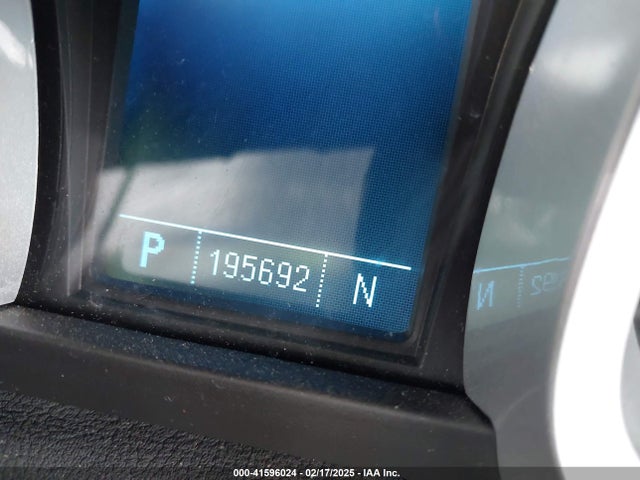 2011 Chevrolet Equinox 2lt მანქანა იყიდება აუქციონზე, vin: 2CNFLNE52B6403213, აუქციონის ნომერი: 41596024
