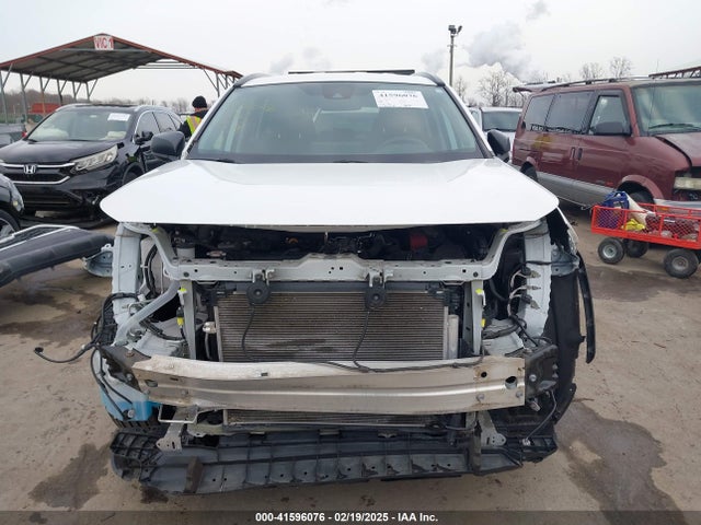 Toyota RAV4 LE 2019 2T3H1RFV3KW021902 Image 13