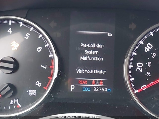 Toyota RAV4 LE 2019 2T3H1RFV3KW021902 Image 16