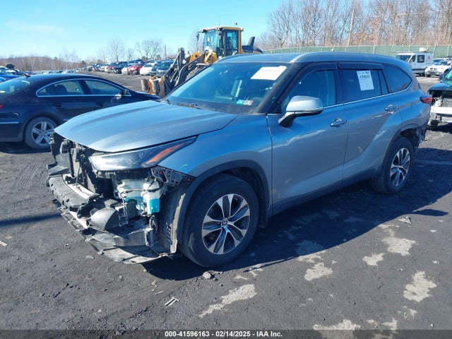 5TDGZRBH4NS203134 Toyota Highlander Xle