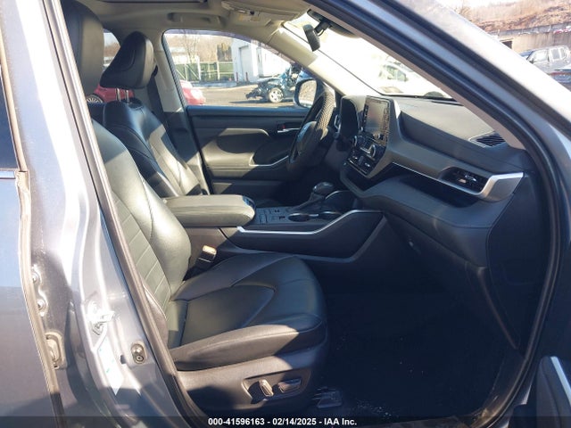 5TDGZRBH4NS203134 Toyota Highlander Xle