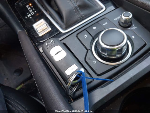 3MZBN1L32JM235162 Mazda Mazda3 Touring