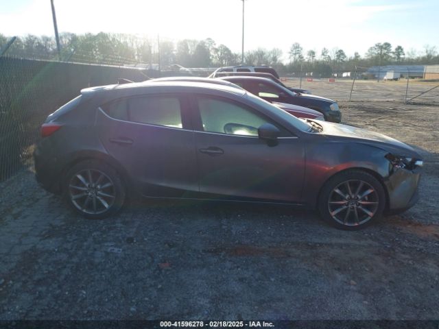 3MZBN1L32JM235162 Mazda Mazda3 Touring