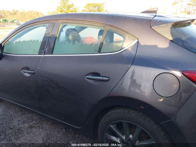 3MZBN1L32JM235162 Mazda Mazda3 Touring