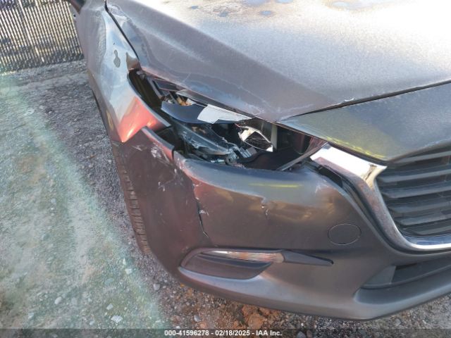 3MZBN1L32JM235162 Mazda Mazda3 Touring