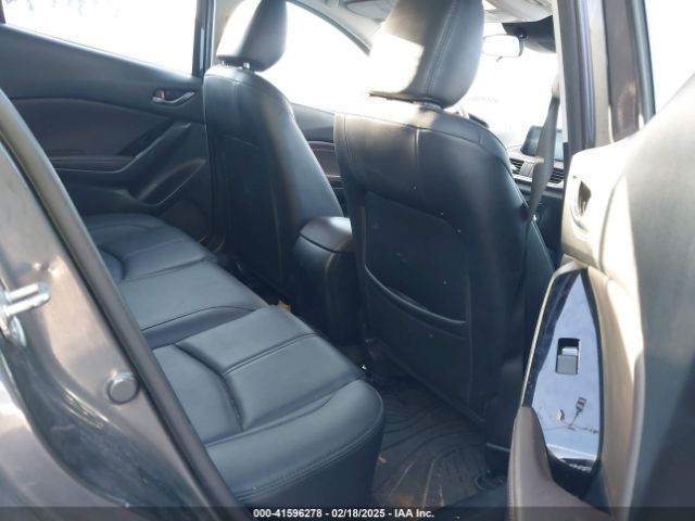 3MZBN1L32JM235162 Mazda Mazda3 Touring