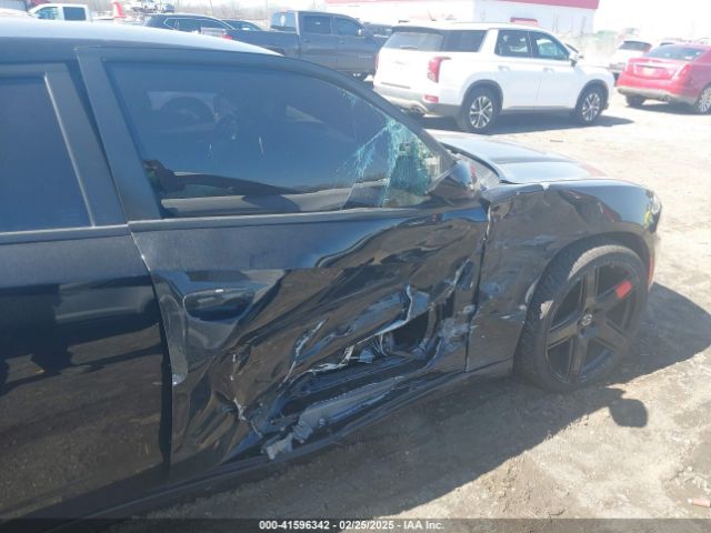 2C3CDXBG2LH229627 Dodge Charger Sxt Rwd