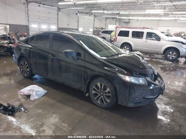 2015 19XFB2F83FE281661 main image