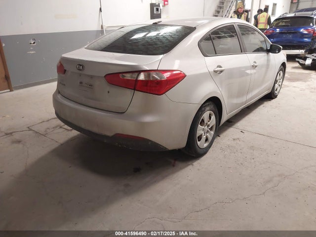 KNAFK4A65F5431294 KIA FORTE LX