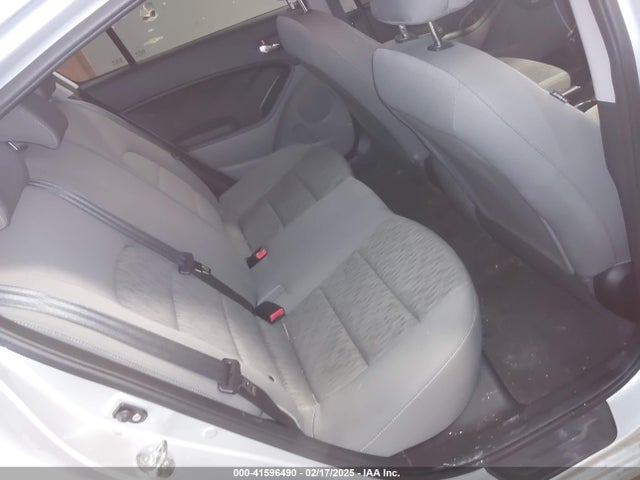 KNAFK4A65F5431294 KIA FORTE LX