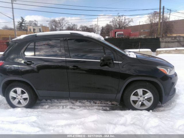 3GNCJLSB9HL190994 Chevrolet Trax Lt