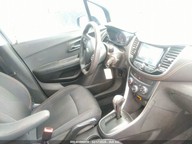 3GNCJLSB9HL190994 Chevrolet Trax Lt