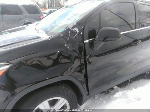 3GNCJLSB9HL190994 Chevrolet Trax Lt