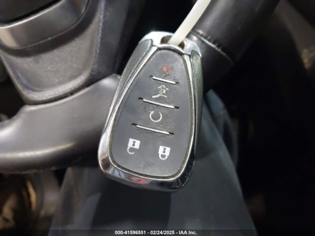 2GNAXSEV0J6203227 Chevrolet EQUINOX LT