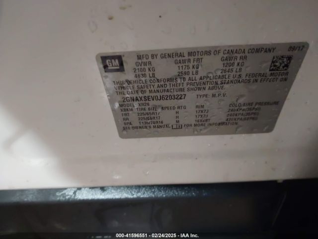 2GNAXSEV0J6203227 Chevrolet EQUINOX LT