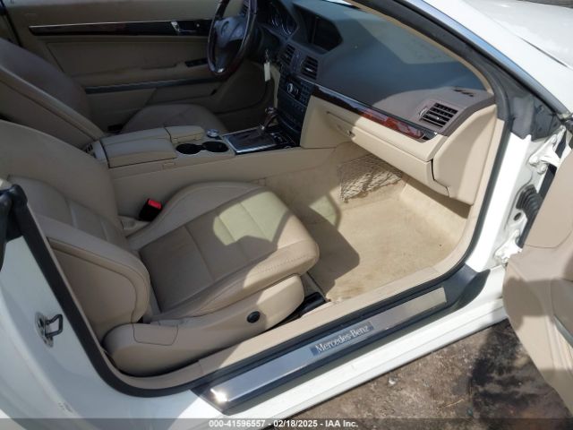 2011 MERCEDES-BENZ E 550 WDDKK7CF4BF093607 Photo 4