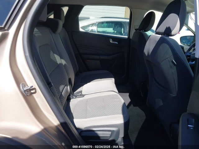 1FMCU9G62MUA81335 Ford ESCAPE SE