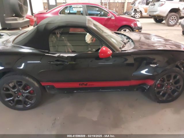 JC1NFAEK8J0133673 Fiat 124 Spider Abarth