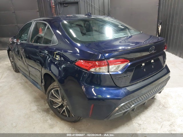 Toyota COROLLA SE 2022 5YFS4MCE4NP127519 Image 3