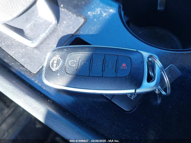 JN8BT3BB3RW424688 Nissan Rogue Sv Intelligent Awd