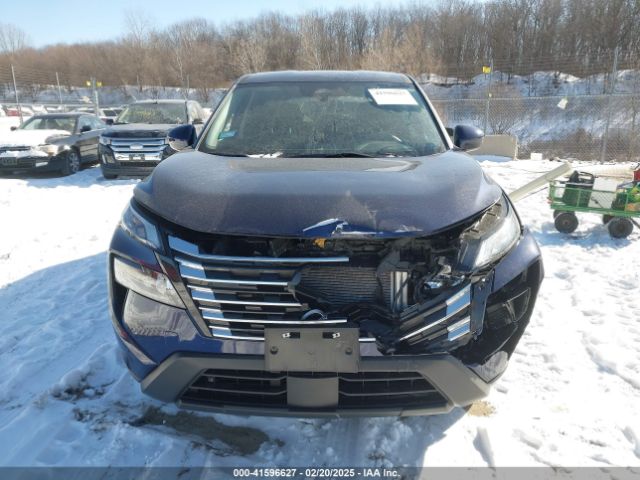 JN8BT3BB3RW424688 Nissan Rogue Sv Intelligent Awd
