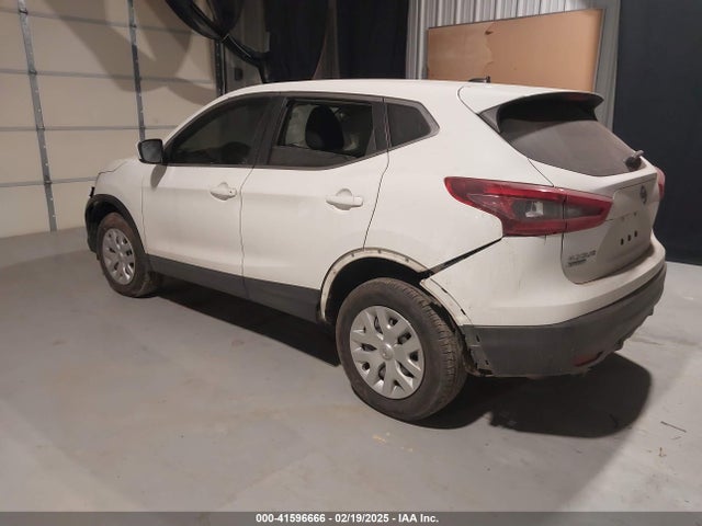 JN1BJ1CVXLW250689 Nissan Rogue Sport S Fwd Xtronic Cvt