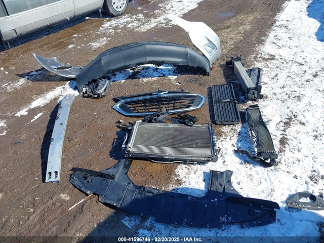 2GNAXJEV6J6336326 Chevrolet EQUINOX LT